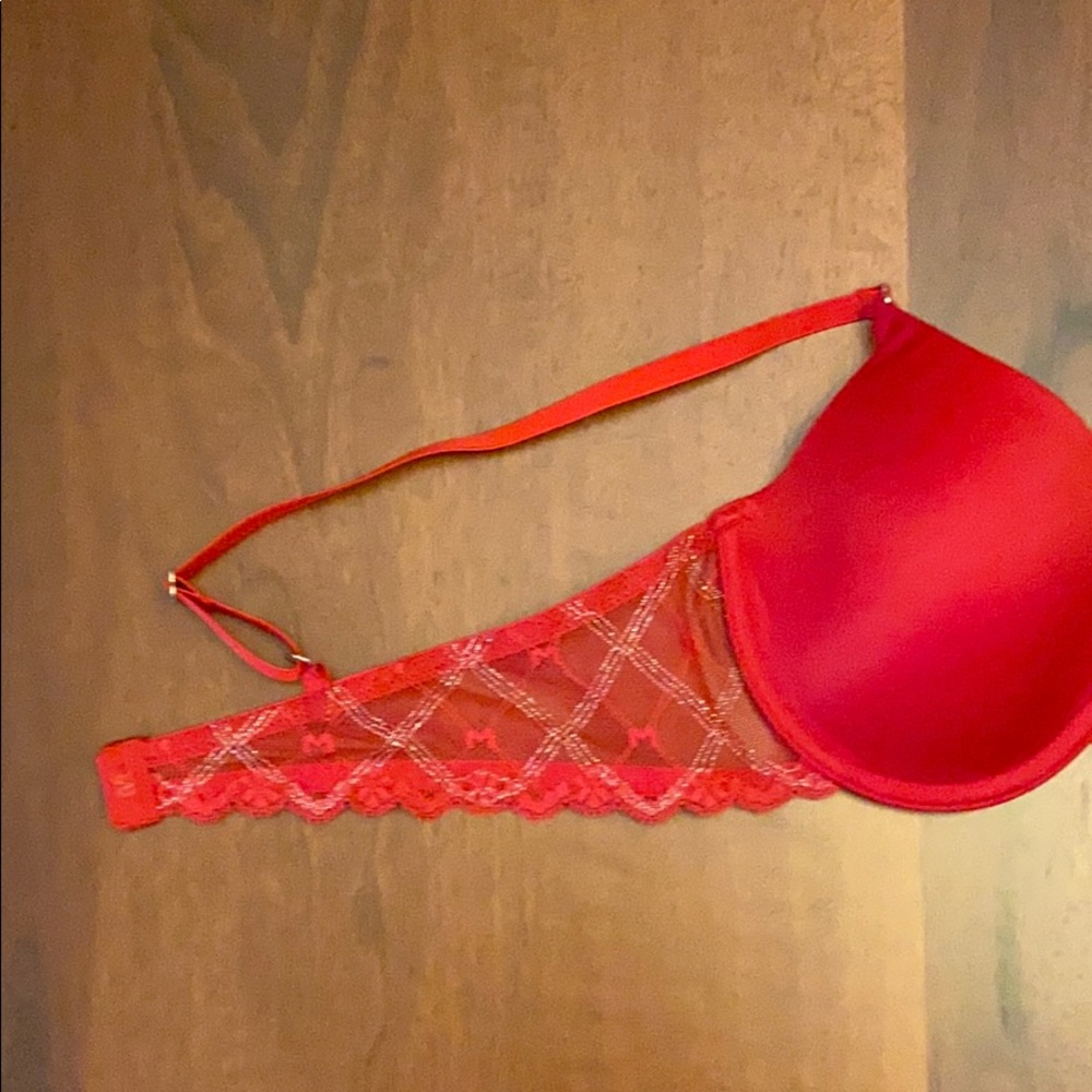 Red Bra Maidenform - Picture 5 of 10